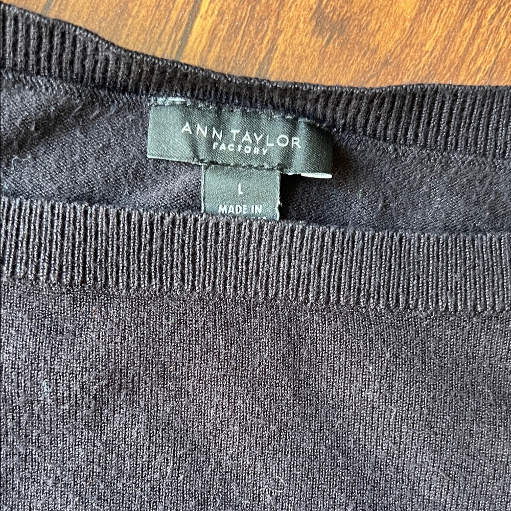 Ann Taylor Sweater - Picture 2 of 7